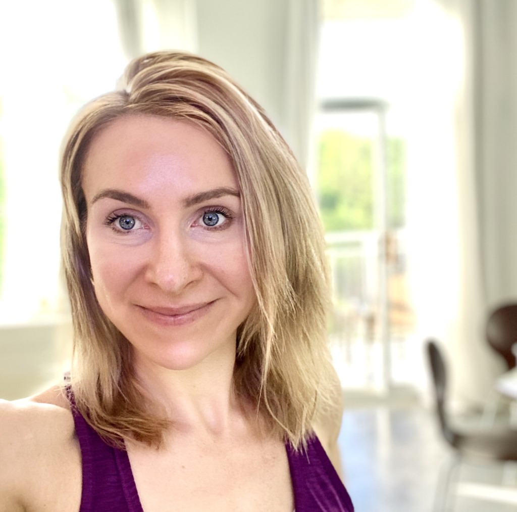 woman with at home highlights using Wella T35 toner and by following DIY at home highlight instructions with no foil, no cap, and no box dye or hair dye kit