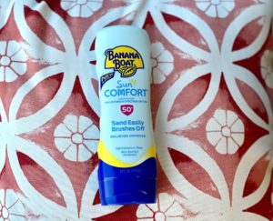 Banana Boat Sun Comfort SPF 50 with Sand Easily Brushes Off Claim