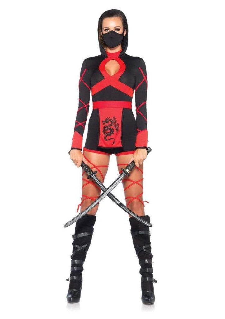 sexy Halloween ninja black and red costume for women with face mask and with COVID mask as a Halloween costume idea 2020 by Very Easy Makeup