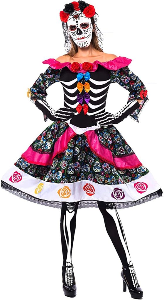 Fun and creative dia de los Muertos (day of the dead) Halloween costume for women with face mask and with COVID mask as a Halloween costume idea 2020 by Very Easy Makeup