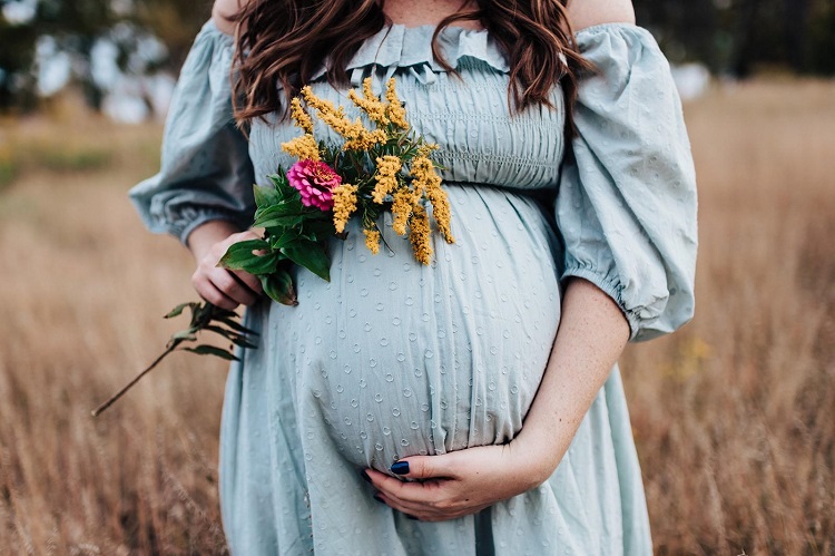 Blue Fall Maternity Photo Shoot Dress and Idea