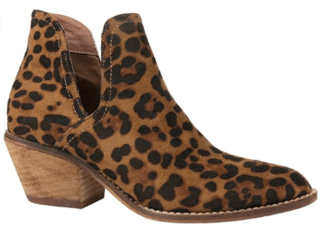 leopard print booties to wear with jeans for fall 2020 booties and fall outfits