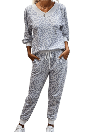 Saslax grey and white leopard print loungewear for women from Amazon with pants and long sleeve shirt