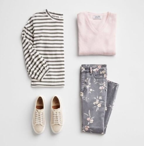 Stitch Fix fall casual weekend grey and pink outfit for spring or fall by Very Easy Makeup