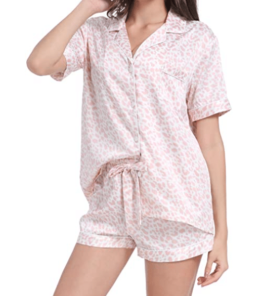 pink and white leopard print silk satin pajama sets for women_Serenedelicacy Women's Silky Satin Pajamas Short Sleeve PJ Set Sleepwear Loungewear