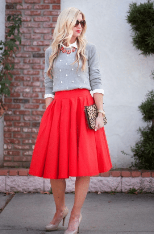Christmas outfits female with red skirt and swear