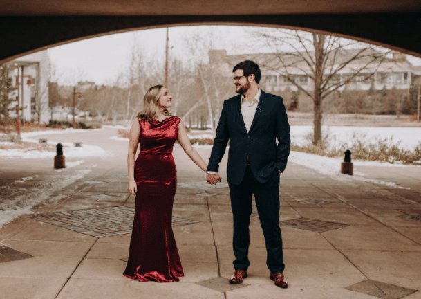 Winter Engagement Photos and Outfit