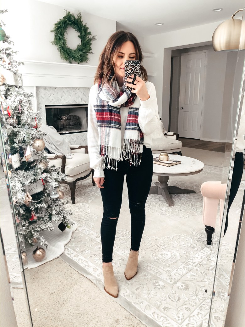Casual Christmas Outfit for Teenage Girl with Black Jeans