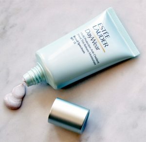 Estee Lauder Sheer Tint for summer makeup and oily skin