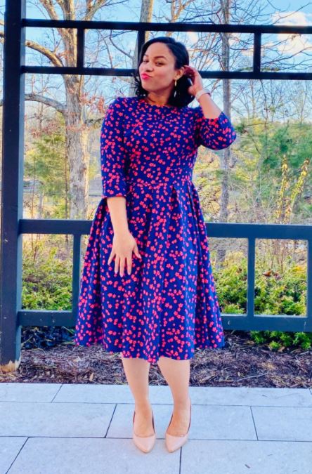 Simple Flavor blue and red floral print dress with pockets on curvy black woman