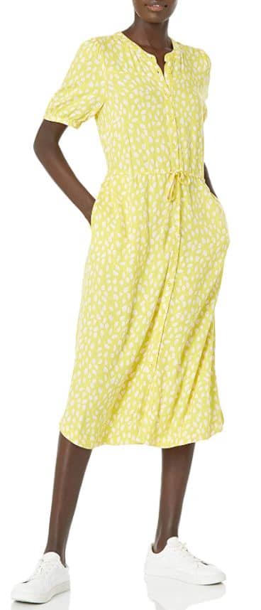 Amazon Essentials Women's Feminine Half Sleeve Waisted Midi A-line Dress for Travel