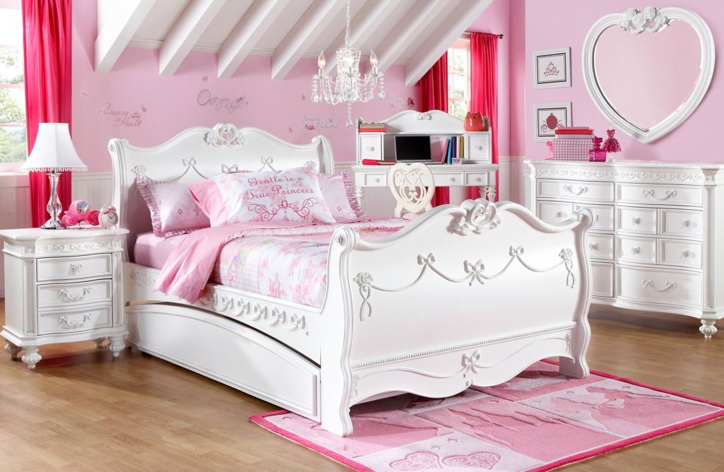 Disney Princess bedroom decor and ideas