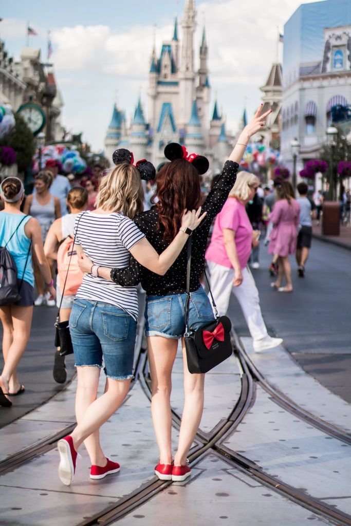 cute Disney outfits for women with Minnie ears and red shoes