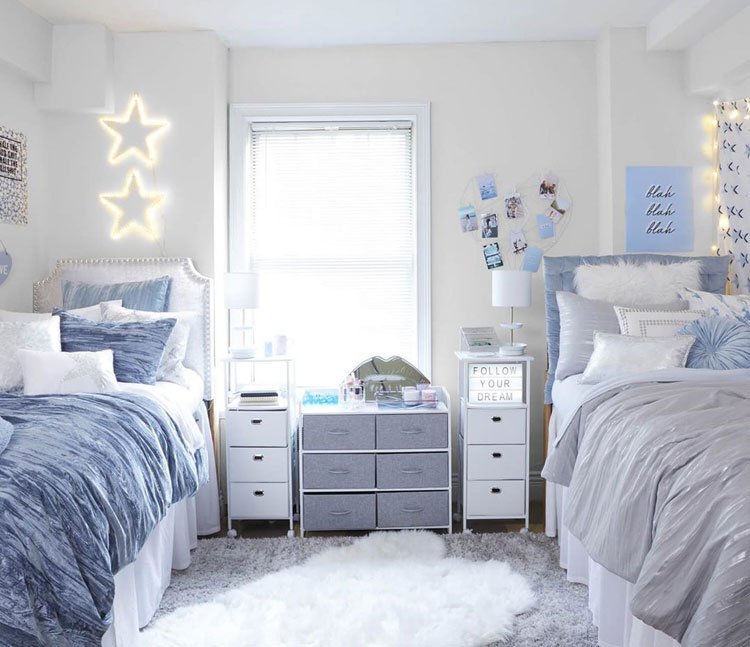 blue college dorm room idea