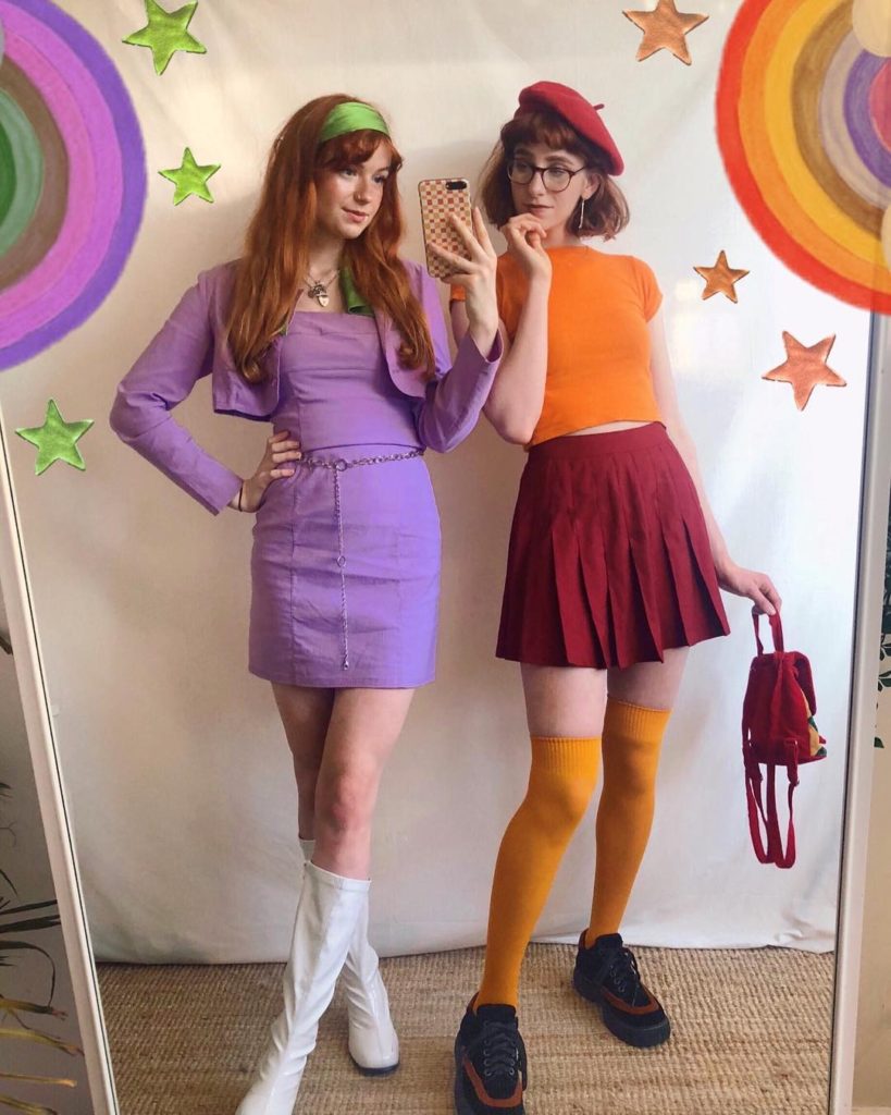 dynamic duo costumes for friends as Scooby Doo characters for teenage girl best friends