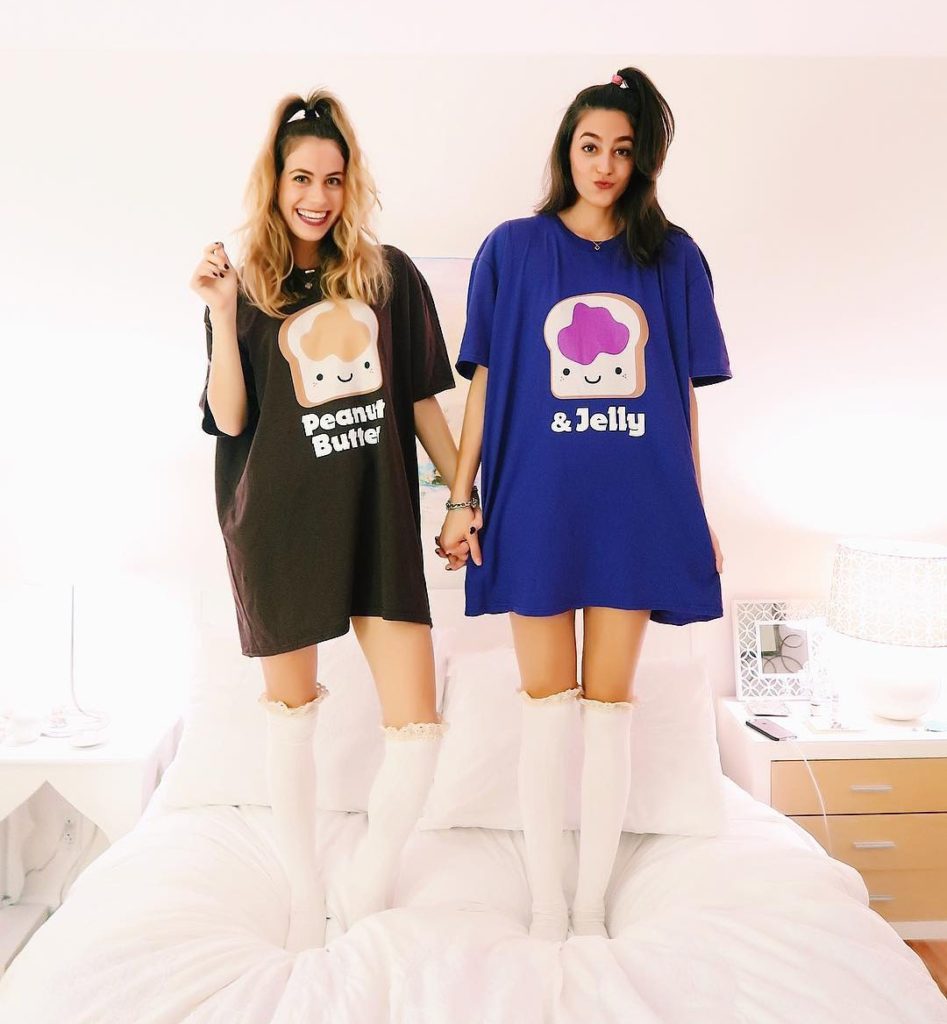 cute and easy teenage girl best friends Halloween costumes with peanut butter and jelly