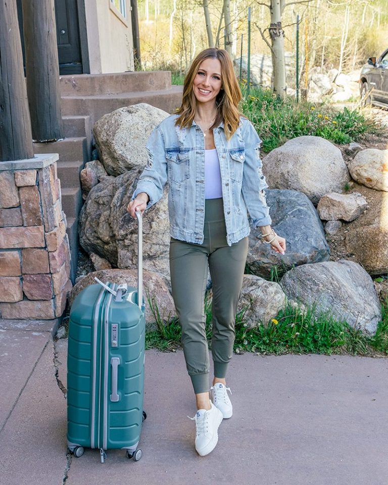 12 Chic Travel Outfits for Women Under $100