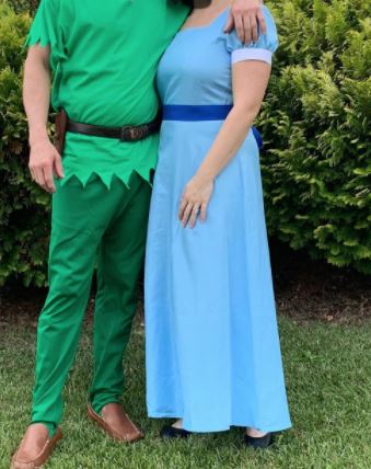 Wendy costume dress for women with Peter Pan for Halloween