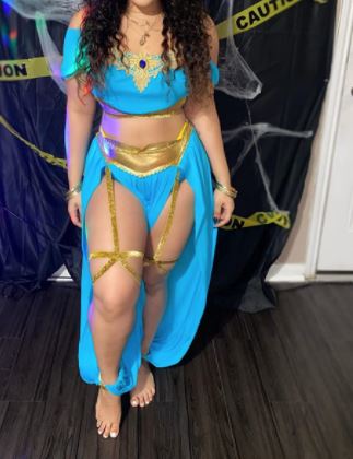 sexy Jasmine costume for curvy women