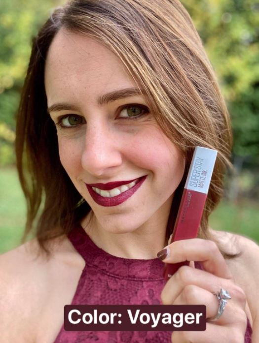 Christmas makeup look with burgundy lipstick by Maybelline lipstick in Voyager
