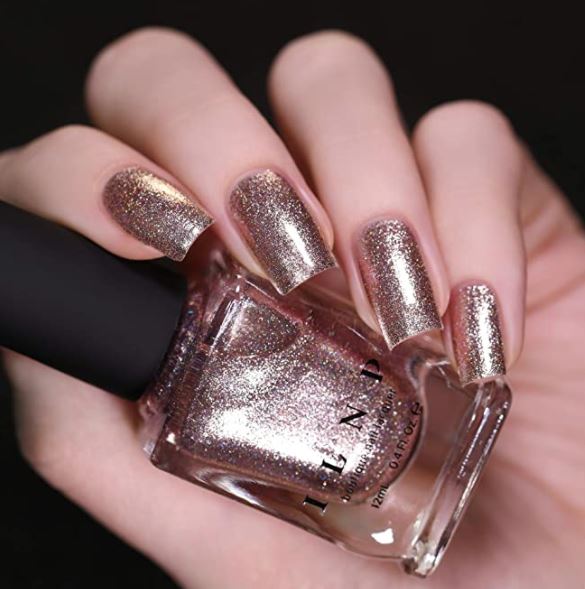sparkly champagne New Year's eve nail polish