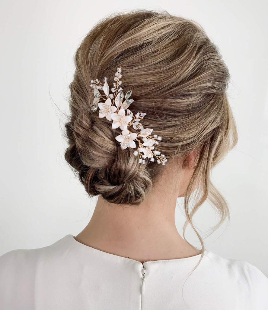 wedding hair comb with flowers in gold