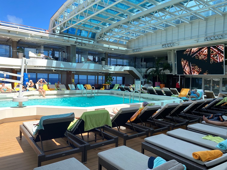 Holland America Nieuw Statendam Ship pool area during the day on deck 9