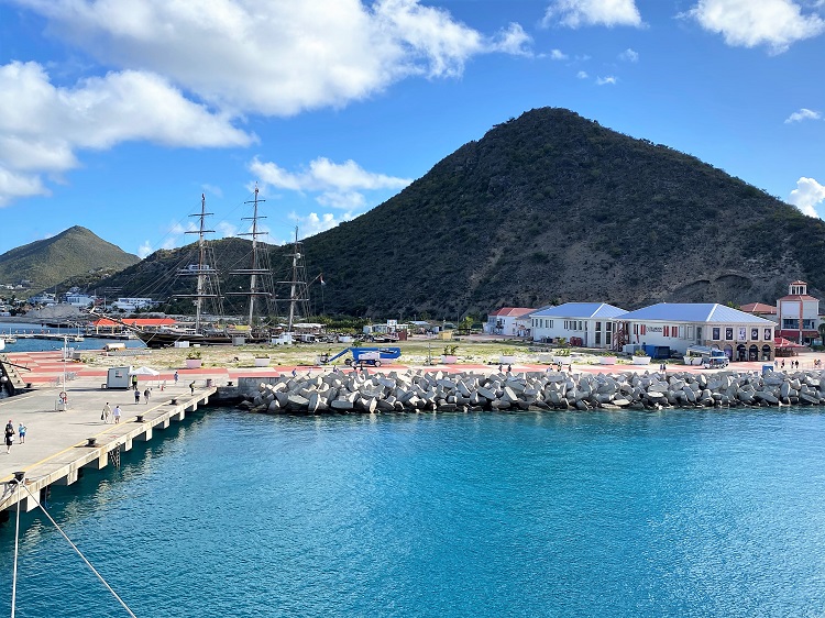 St. Maarten Cruise Port and Gangway