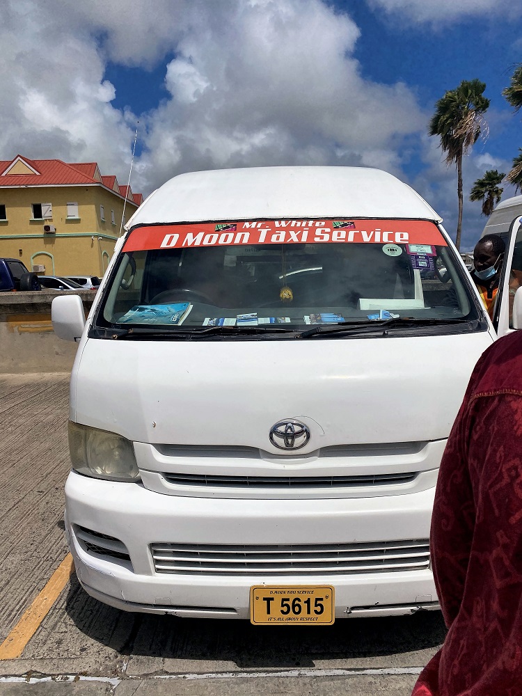 shuttle bus/taxi in St. Kitts cruise port