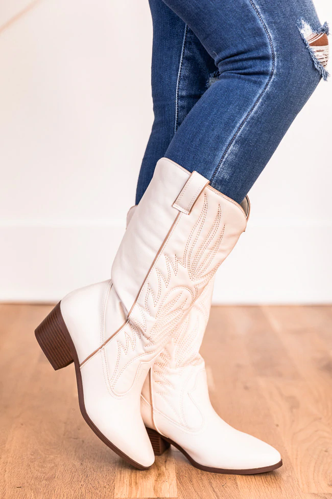 Cute Cream Cowgirl Boots for Women