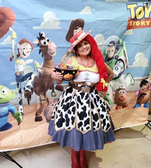 Cute Hollywood Studios Outfit with Jessie from Toy Story