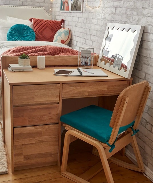 Dorm Room Idea with Desk at Foot of Bed