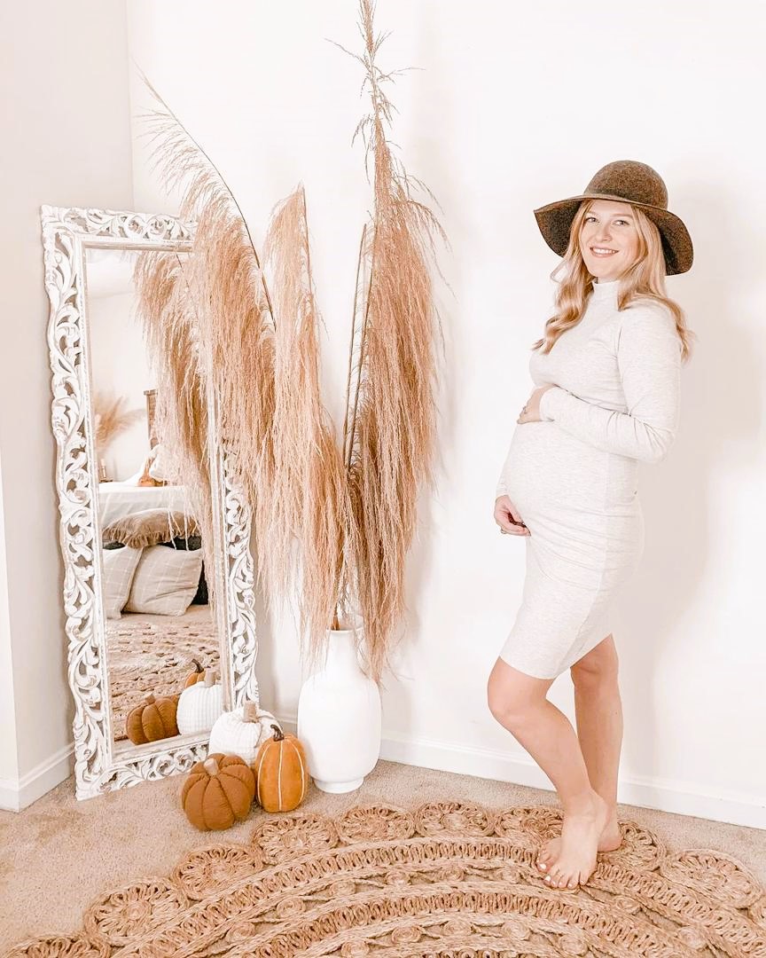 Cute Maternity Clothes for Thanksgiving