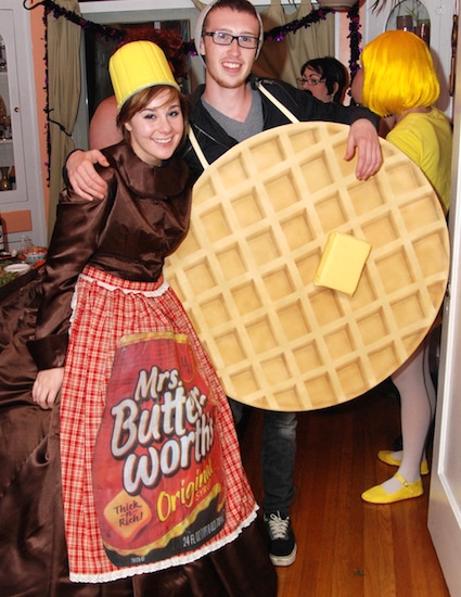 Halloween costumes for 2 best friends pancakes and syrup