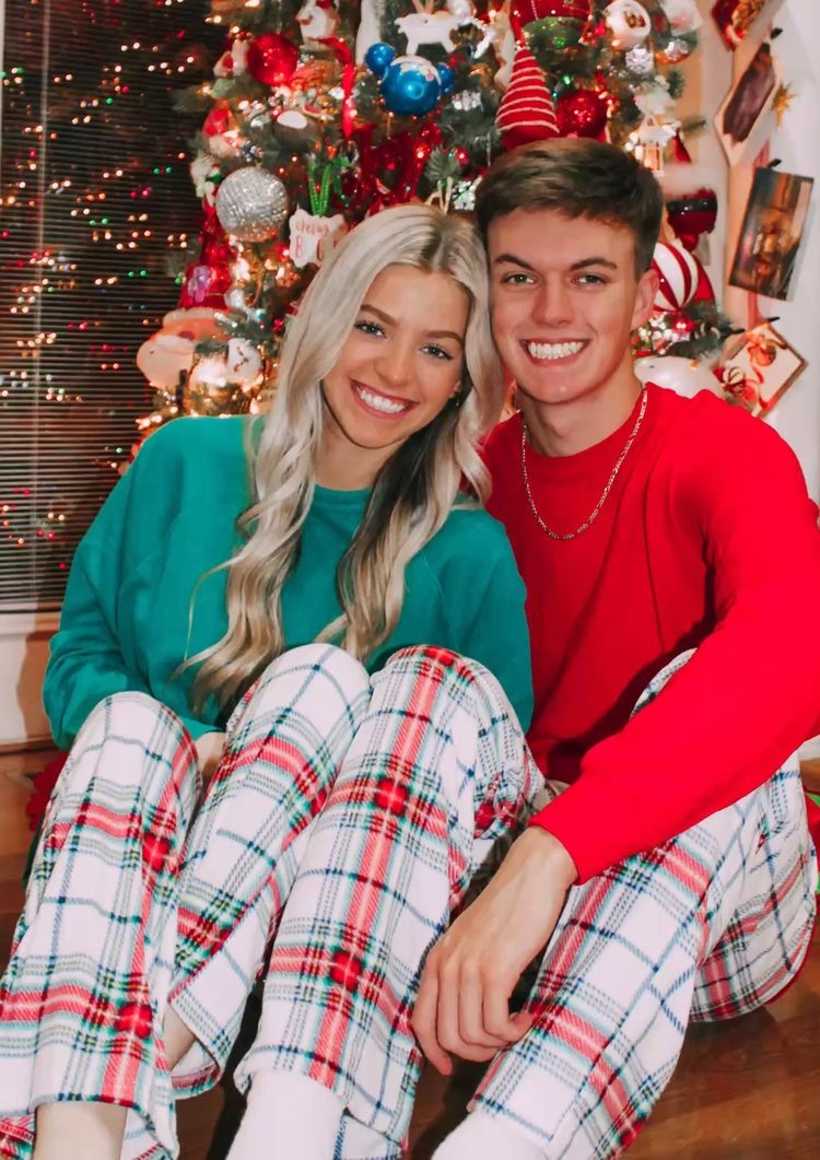 Christmas Couples Photos in Pajamas