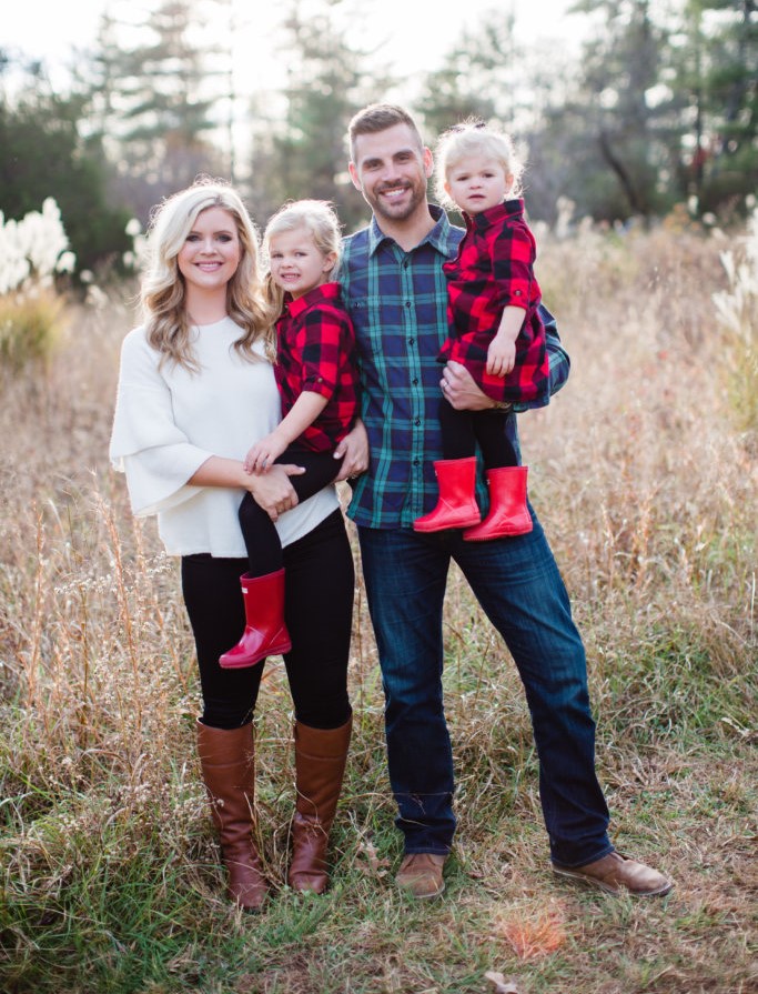 Family Christmas Photo Outfits with Twins and Plaid Shirts