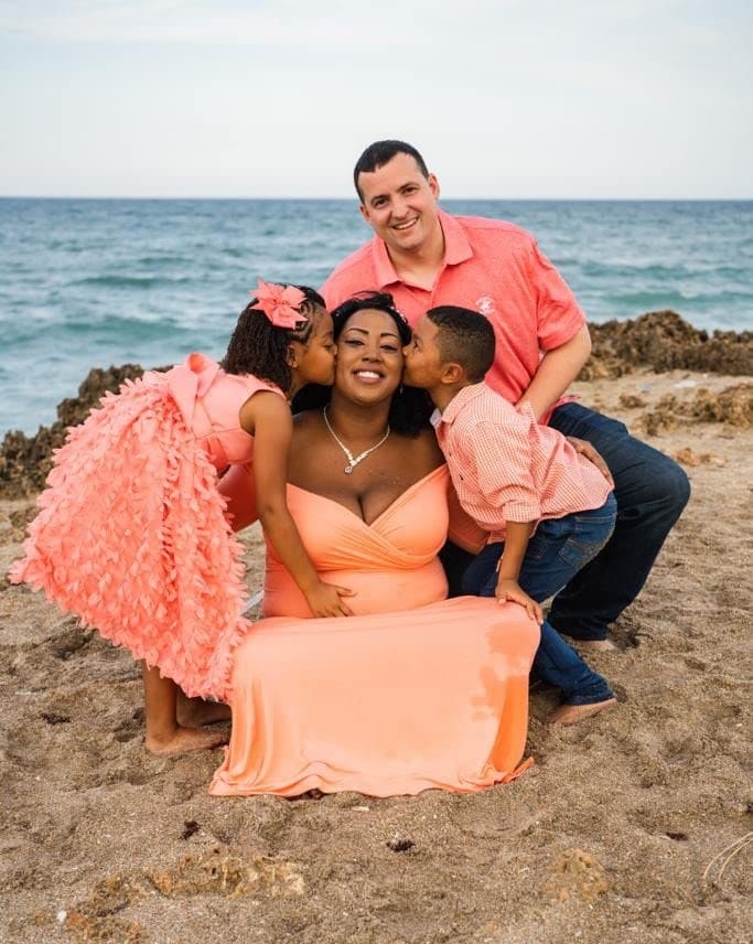 Maternity Beach Photo with Family