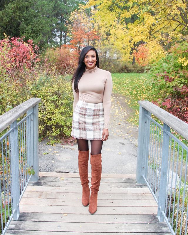 Thanksgiving Outfit with Plaid SKirt