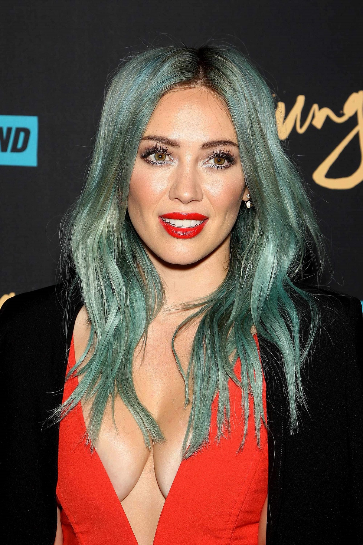 Celebrity with Black and Green Hair Hilary Duff