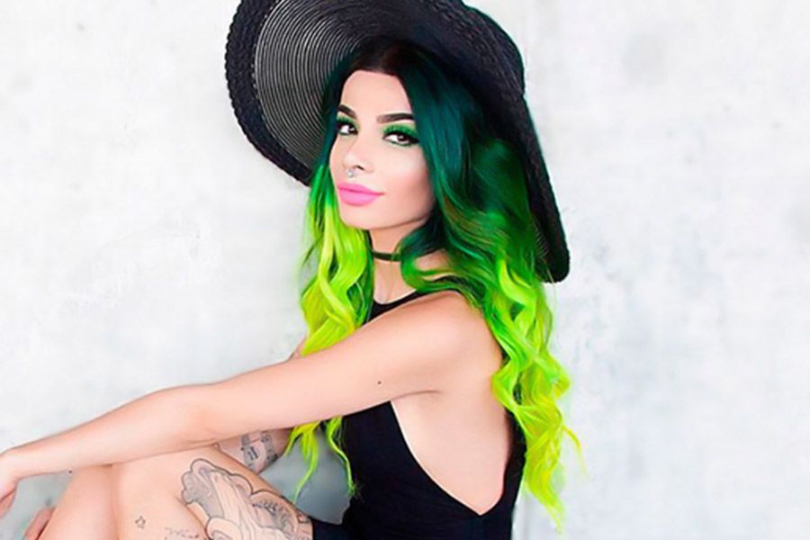 Black and Green Hair with Green Eyeshadow for Makeup