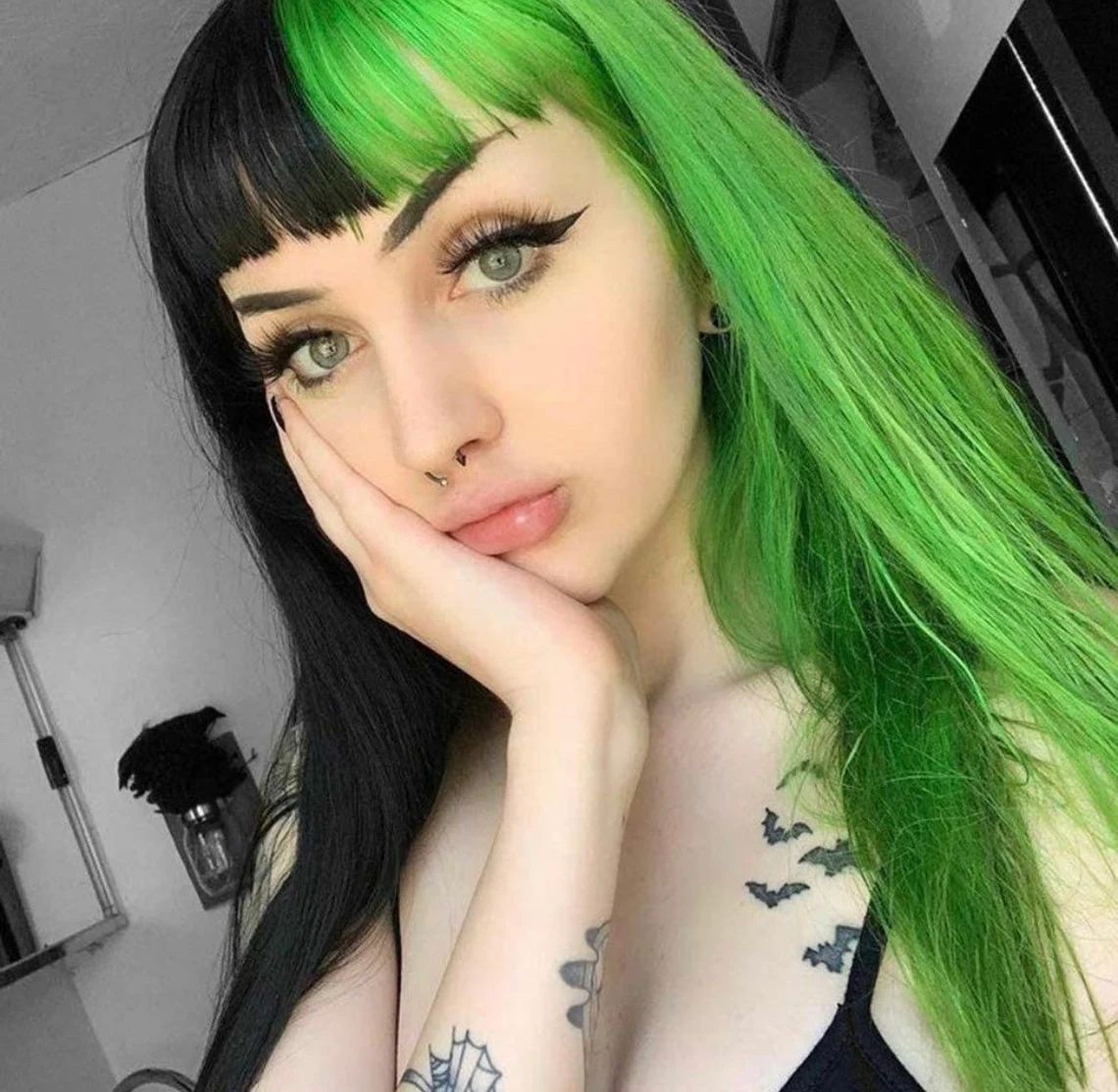 Black and Green Split Hair Wig with Bangs