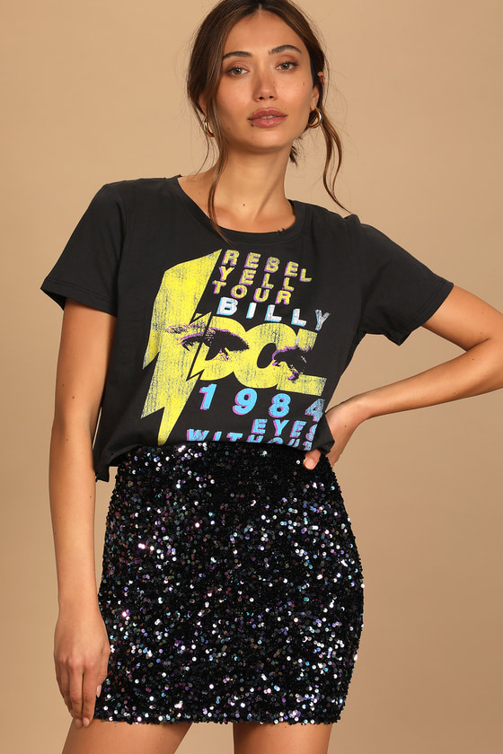 black sequin skirt outfit with graphic t-shirt