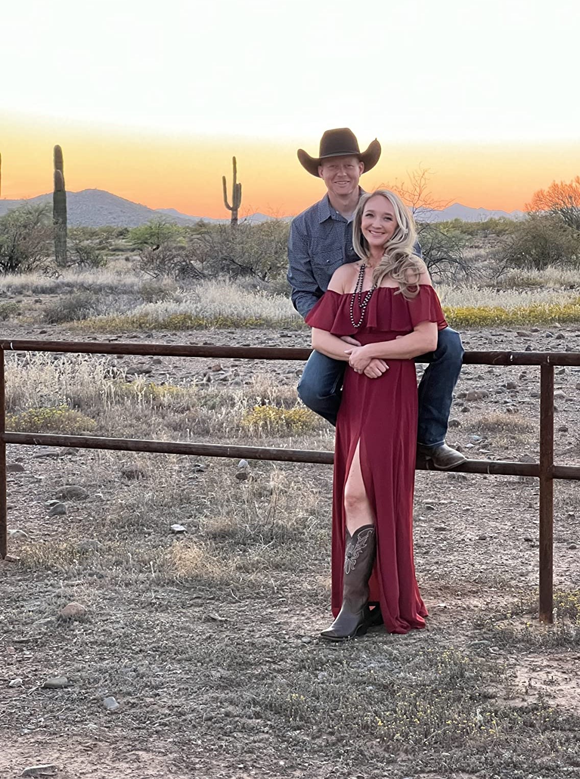 western engagement photo outfits for fall