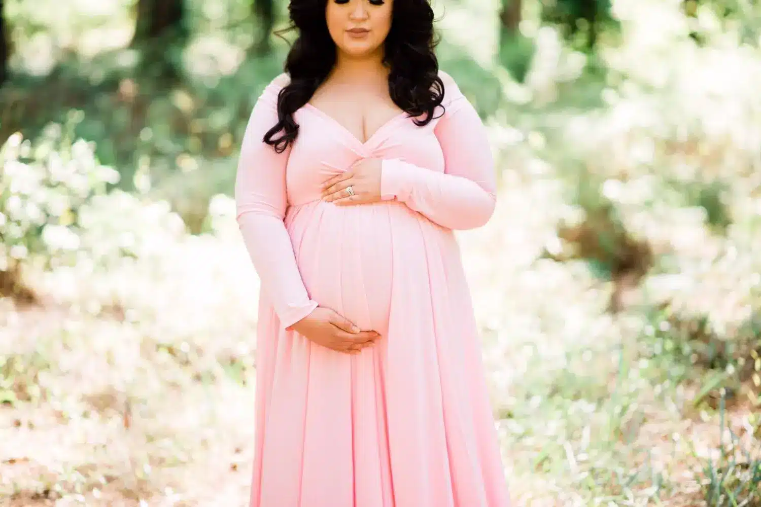 Saslax pink maternity photoshoot on Amazon