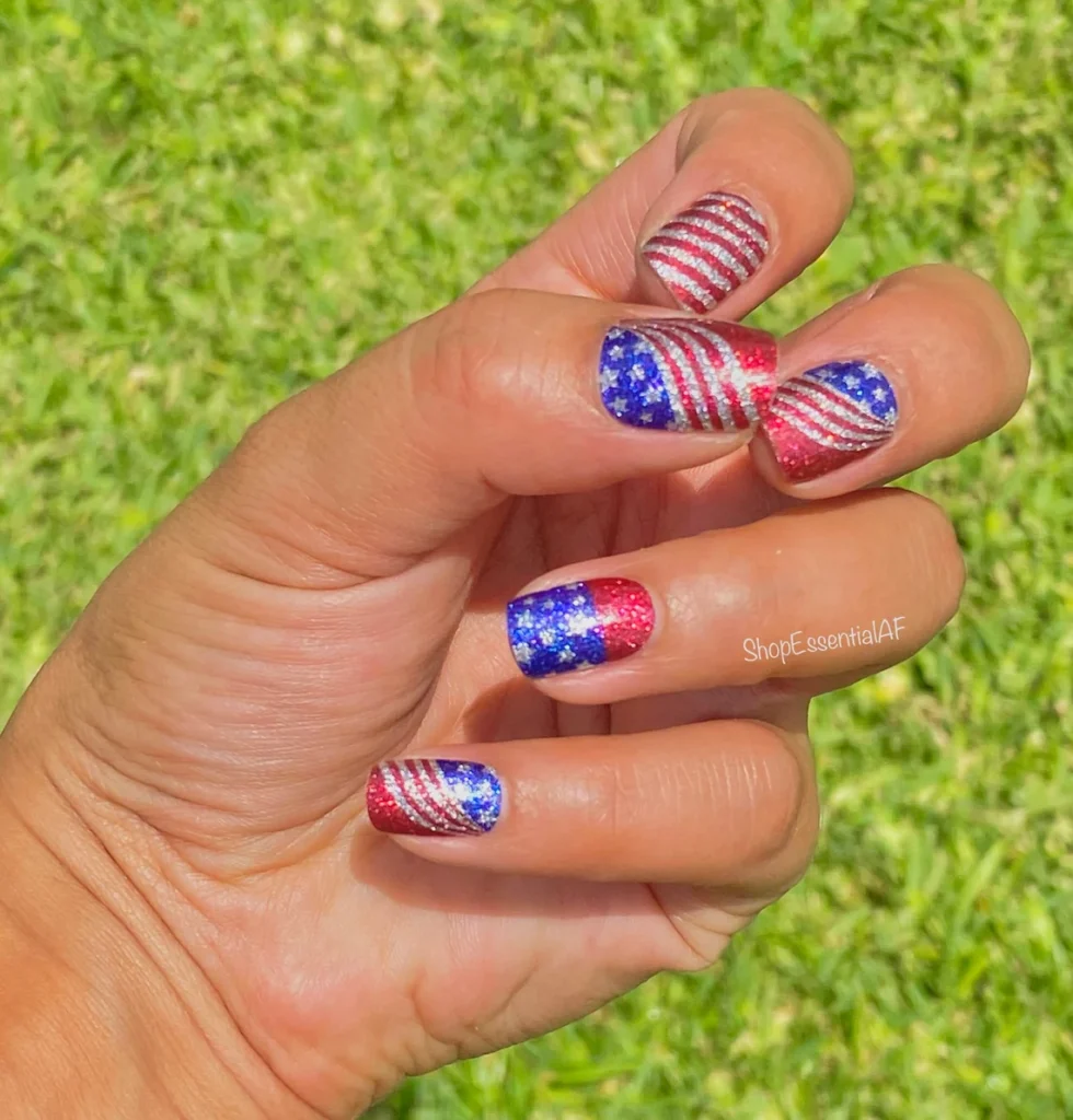 4th of July sparkly nail designs