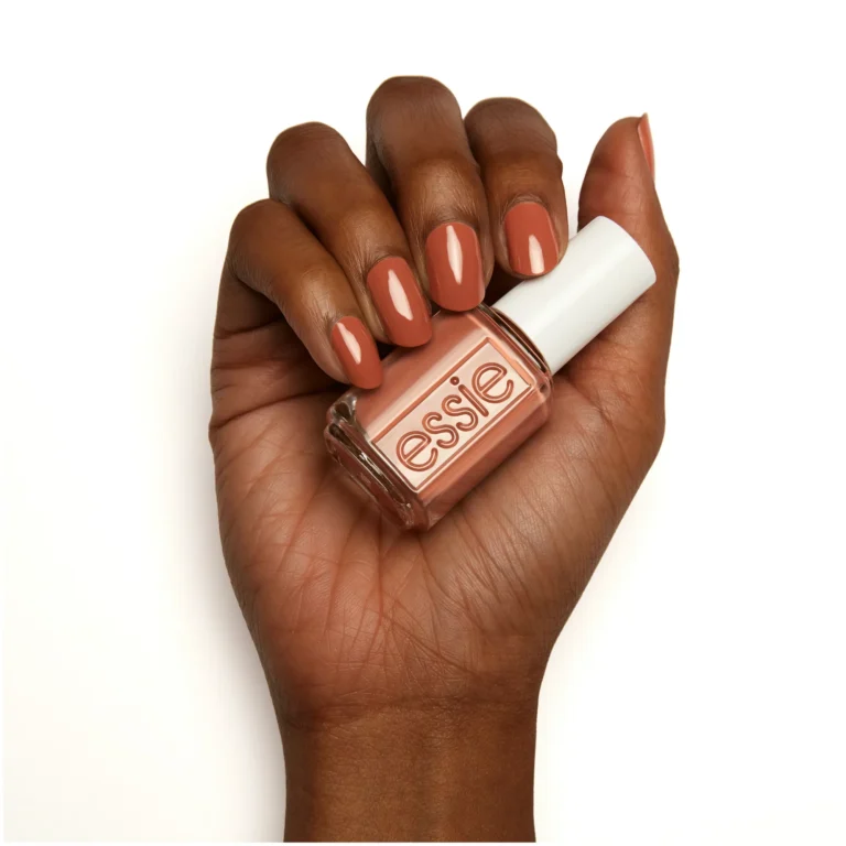 18 Fall Nail Colors to Try Right Now