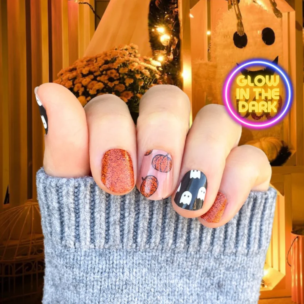 short fall nail designs with pumpkins and ghosts
