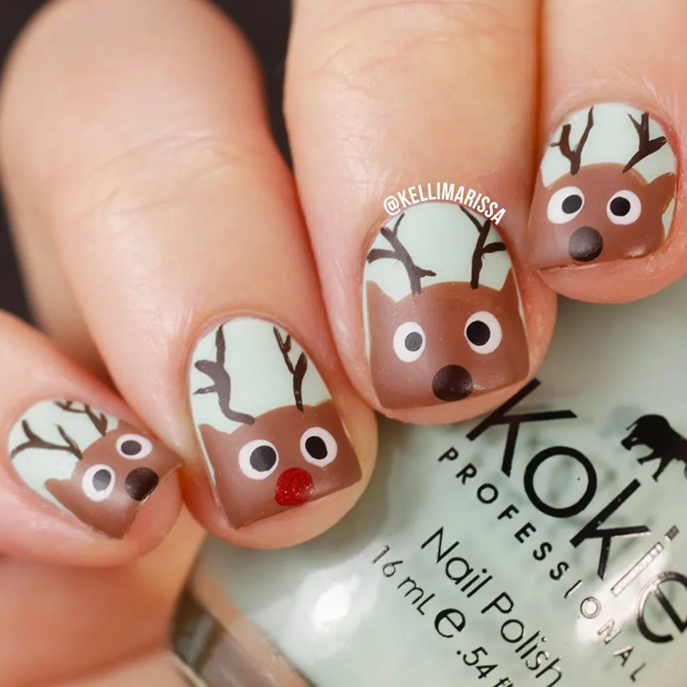 cute reindeer nails